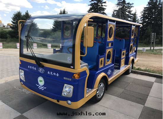 FT6151QG（14座仿古燃油(yóu)觀光(guāng)車）