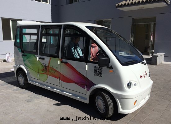 8座電(diàn)動(dòng)封(fēng)閉觀光(guāng)車（L108A-FB）